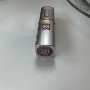 L’Oréal #501 Colour Riche lipstick Desperately Mauve.